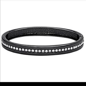 Premier Designs Striking bracelet NWOT